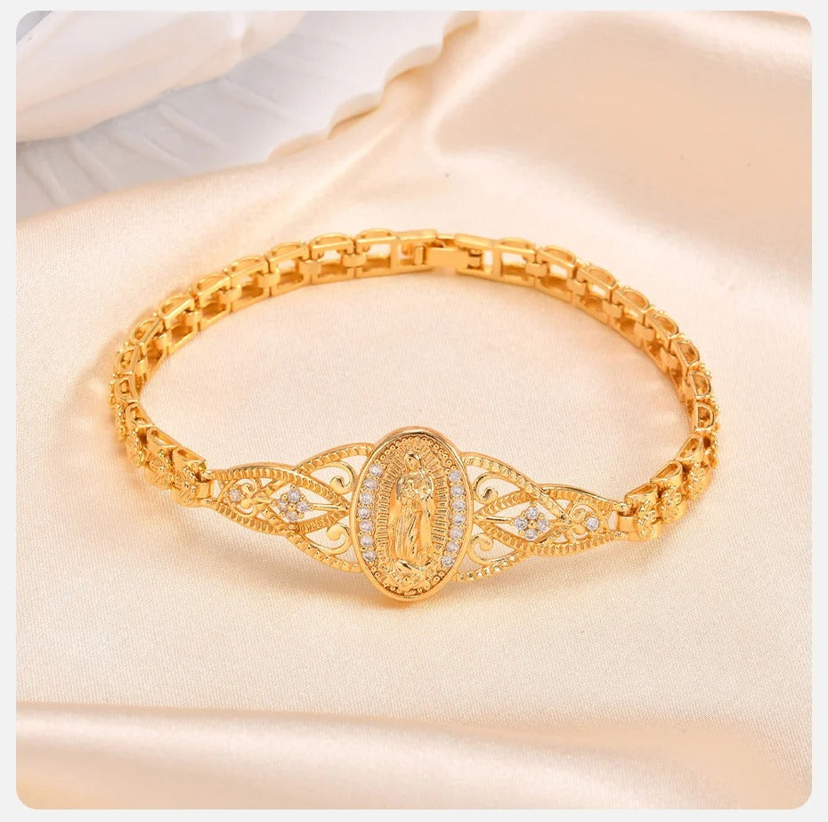 [Молитвена гривна] Кубообразна кристална емблема на Дева Мария, нежно бижу с верижка за жени, подходящо за ежедневно носене и като подарък.