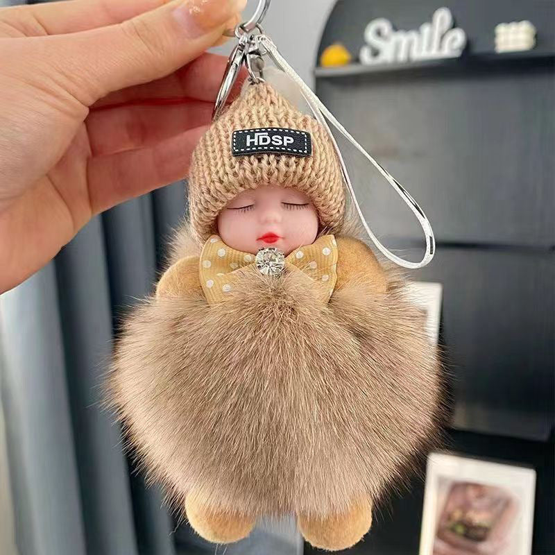 😴🧸🚗Купете 1 и вземете 1 безплатно🔥Висулка кола във формата на спяща кукла, ключодържател с анимационен герой и мотив на плюшена играчка.