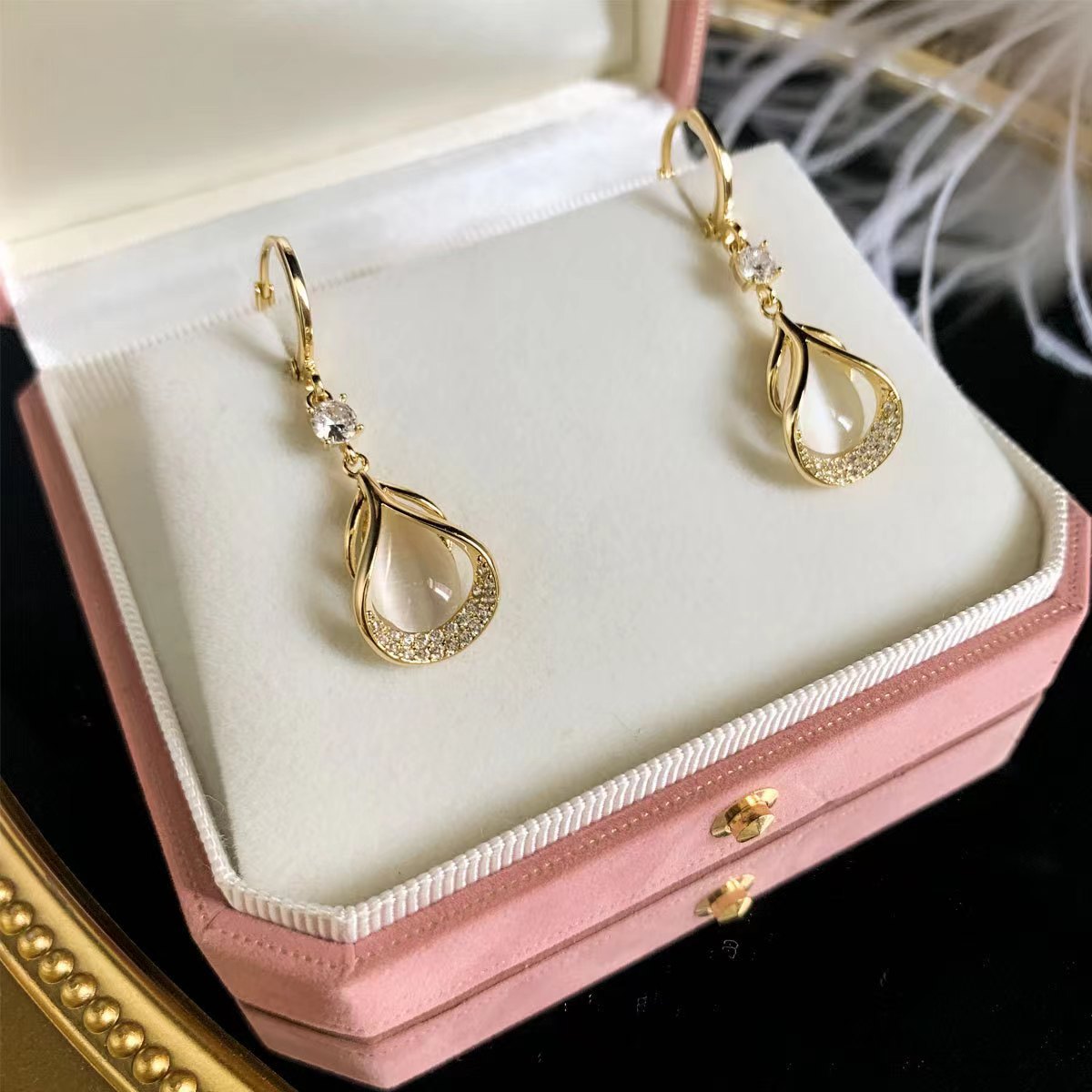 🎁💖【Купи 1, вземи 2】Магнитни обеци за стимулиране на лимфната циркулация